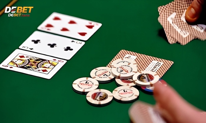 Hướng dẫn so bài trả thưởng trong poker 3 lá